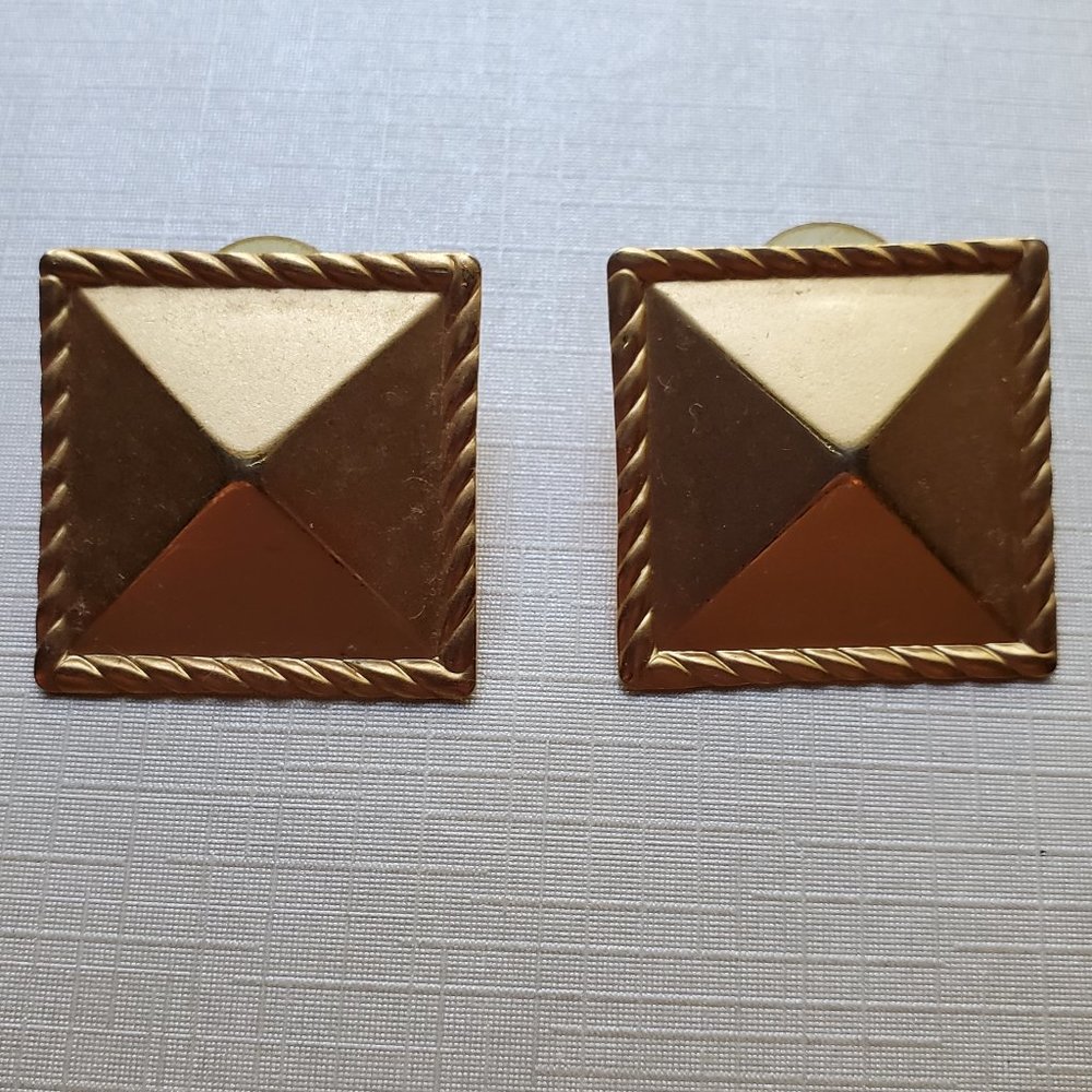 Vintage Matte Gold Pierced Earrings